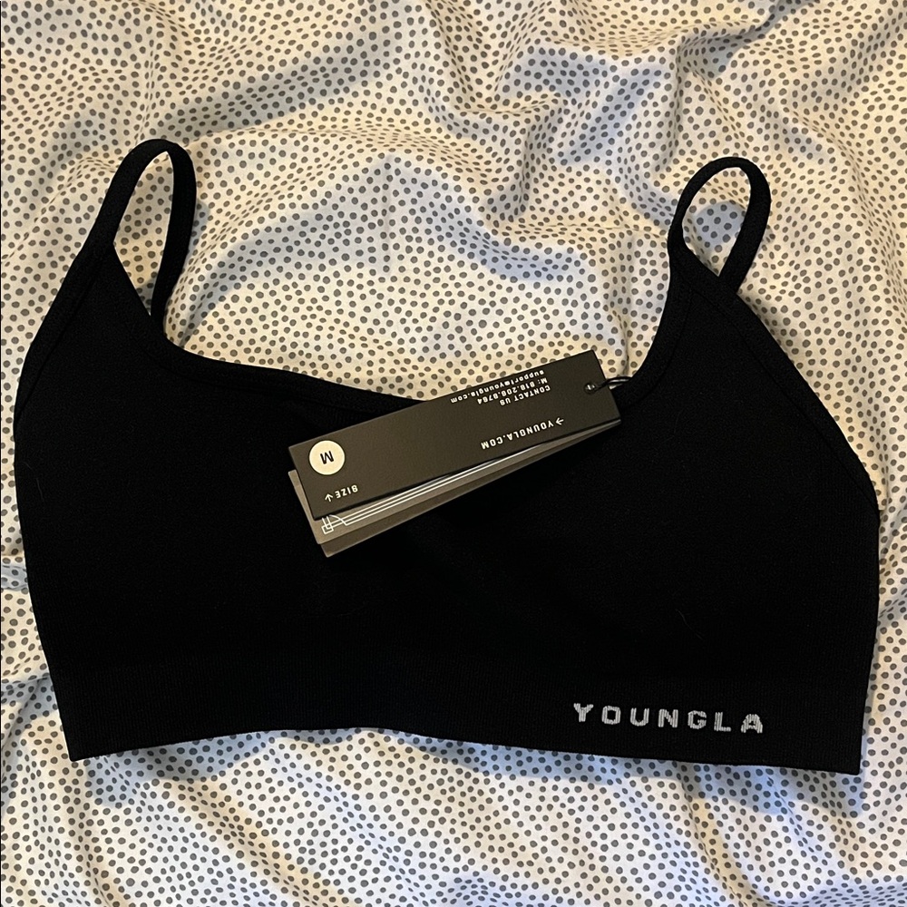 YoungLA Black Seamless Lightweight Sports Bra